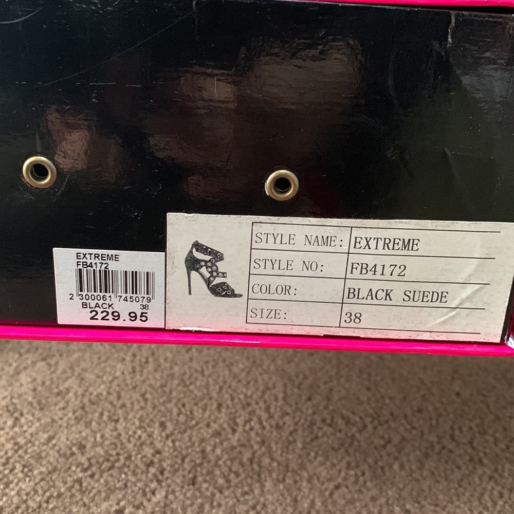 WayneCooper high hills,worn only once,very goodcondition,looking like new,size38 - Picture 5 of 5